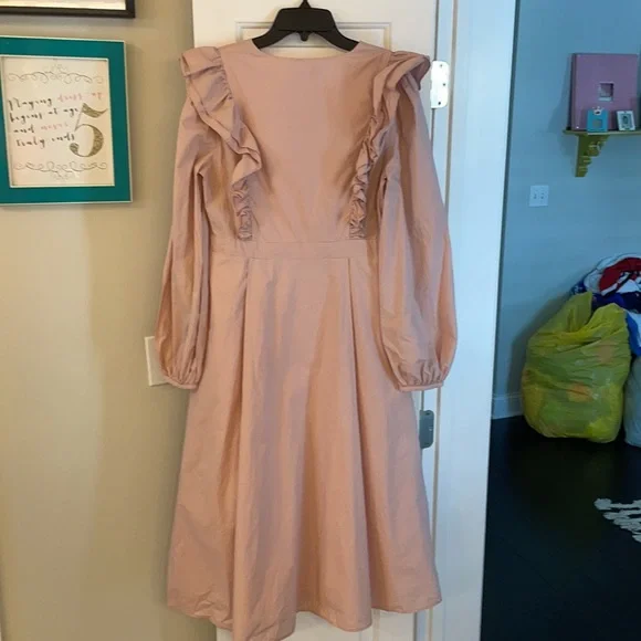 Women’s English factory dress - Picture 10 of 12